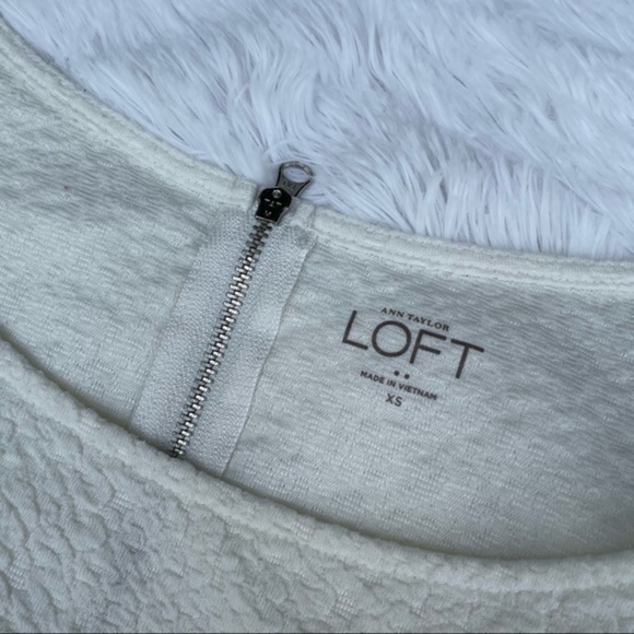 LOFT White Textured Cap Sleeve Blouse XS - Picture 13 of 13